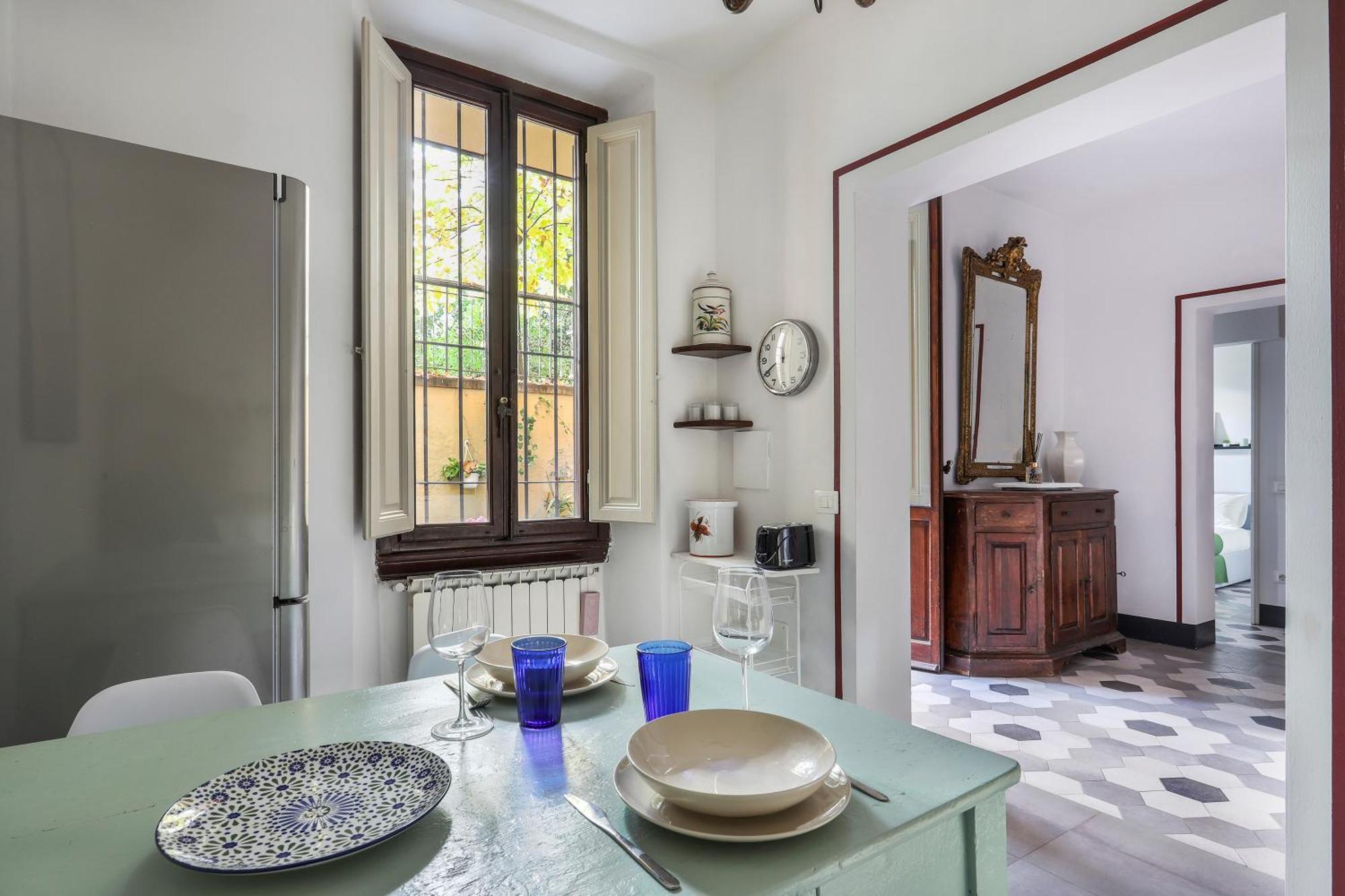 One-bedroom With Patio *