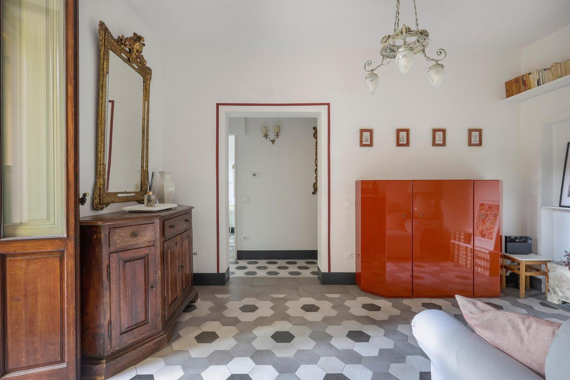 One-bedroom With Patio * Florencia